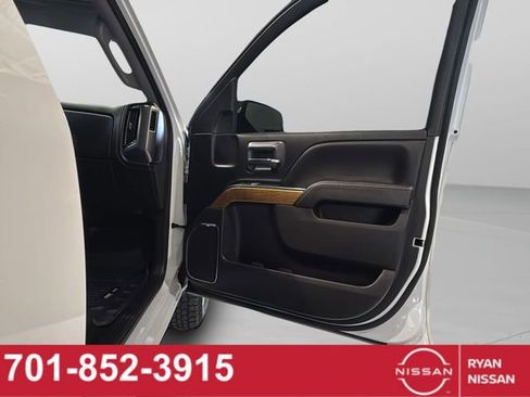 Used 2018 Chevrolet Silverado 1500 LTZ image 37