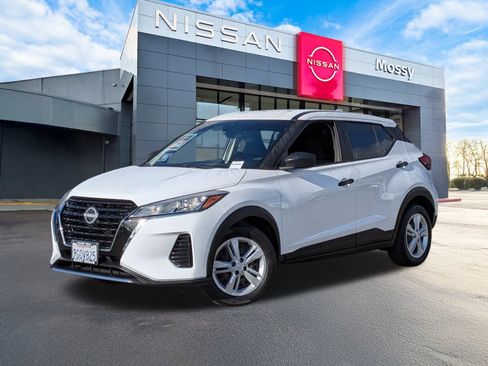 Certified 2023 Nissan Kicks S image 1