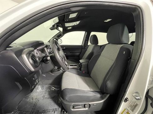 Certified 2022 Toyota Tacoma TRD Sport image 13