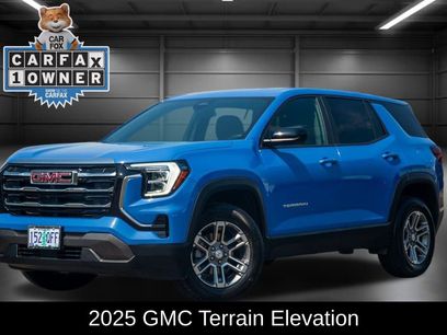 Used 2025 GMC Terrain Elevation