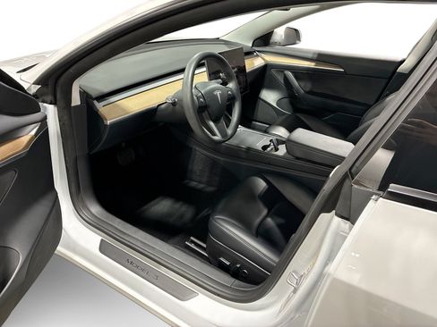 Certified 2023 Tesla Model 3 Standard Range RWD image 9
