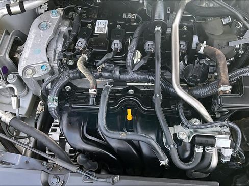 Used 2021 Nissan Sentra S FWD image 32