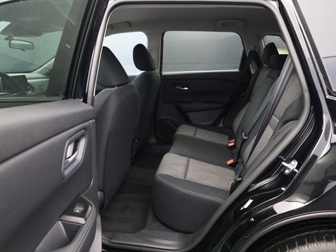 Certified 2026 Nissan Rogue SV image 23