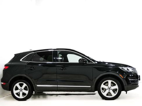 Used 2017 Lincoln MKC Premiere AWD/4WD image 4