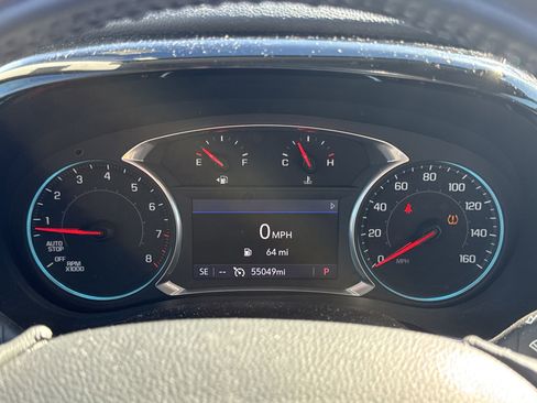 Used 2020 Chevrolet Traverse LT image 13