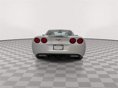 Used 2008 Chevrolet Corvette Coupe w/ Preferred Equipment Group image 9