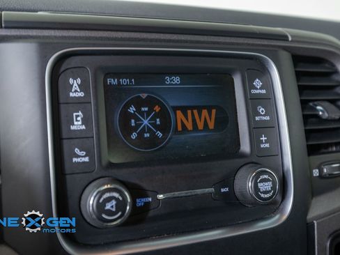 Used 2018 RAM 1500 Express w/ Express Value Package AWD/4WD image 18
