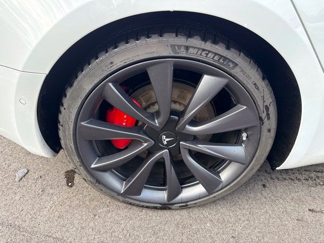 Used 2020 Tesla Model 3 Performance AWD/4WD image 17