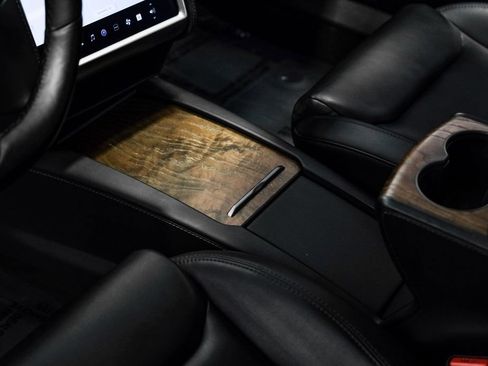 Used 2021 Tesla Model S Long Range AWD/4WD image 30