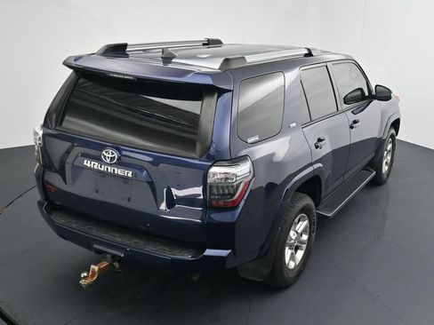 Used 2020 Toyota 4Runner SR5 Premium w/ Moonroof Package AWD/4WD image 15