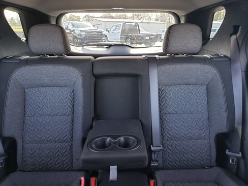 Used 2022 Chevrolet Equinox LT w/ Driver Convenience Package image 32