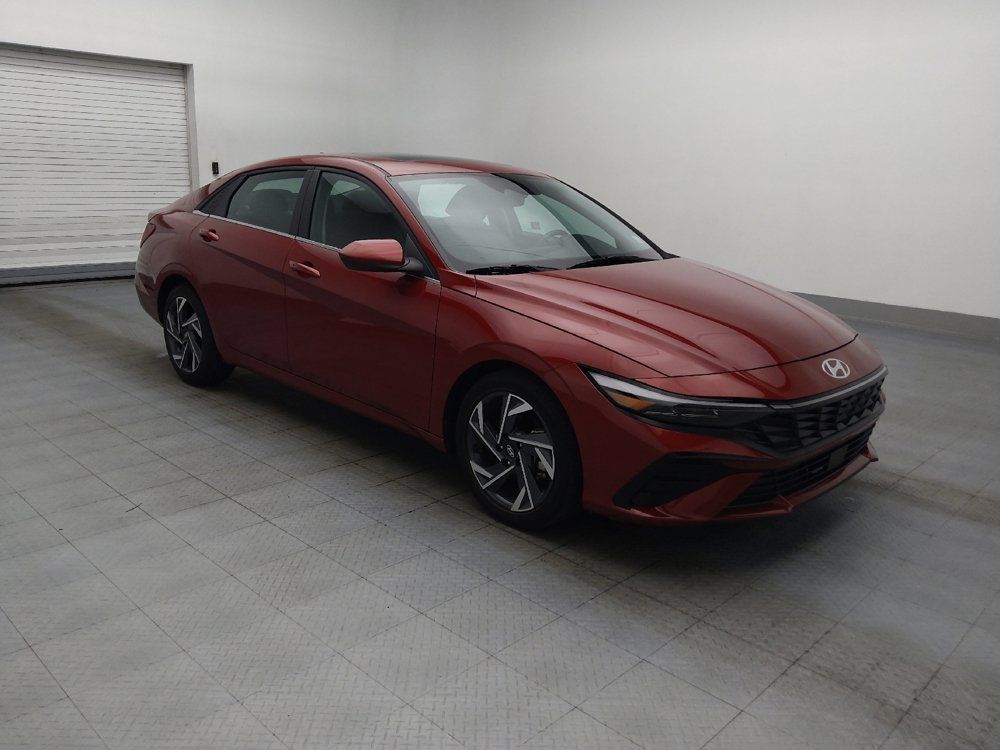Used 2025 Hyundai Elantra SEL FWD image 11