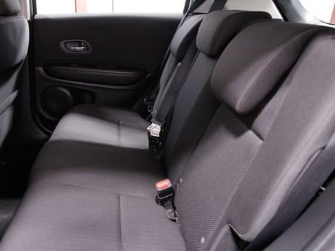 Used 2016 Honda HR-V LX image 16