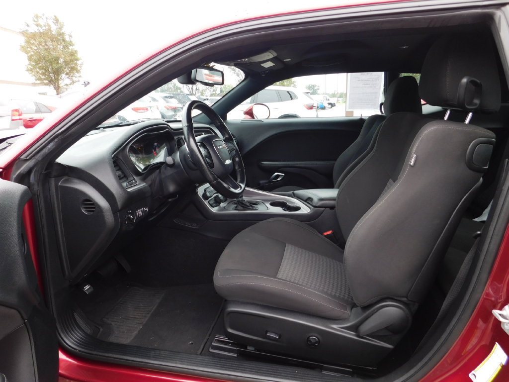 Used 2020 Dodge Challenger GT w/ Blacktop Package AWD/4WD image 15