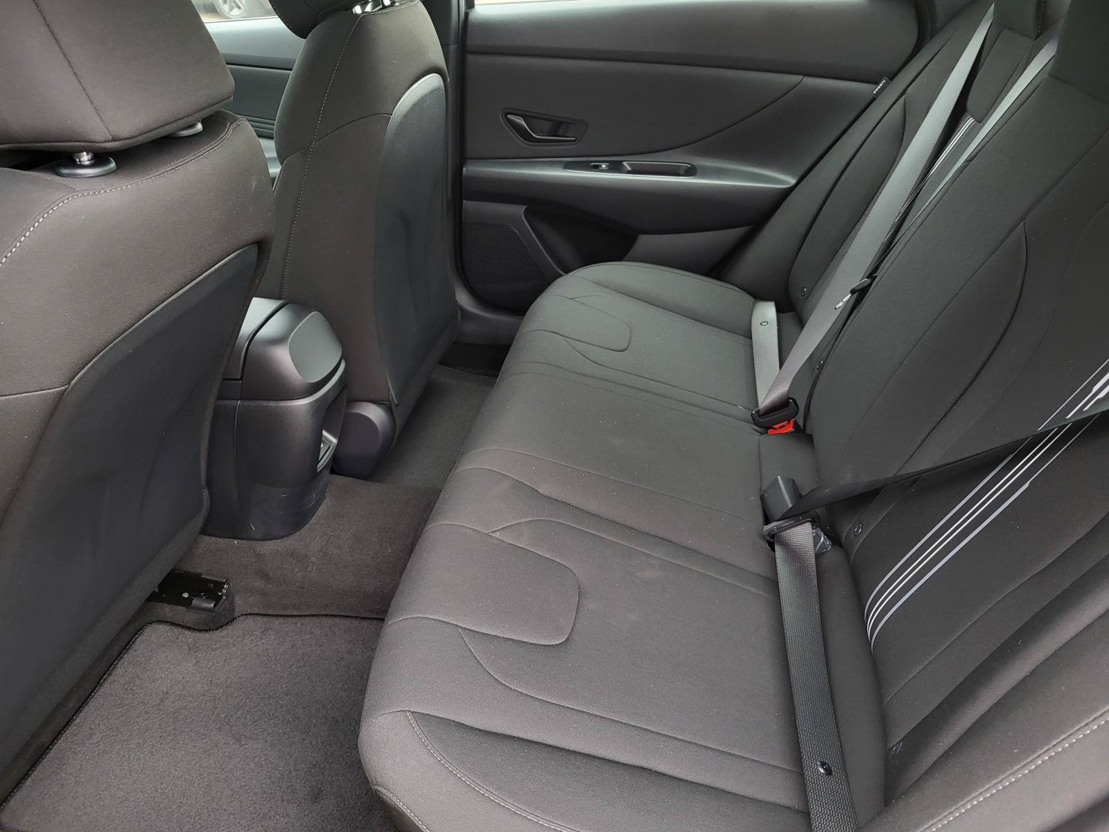 Certified 2026 Hyundai Elantra Sport w/ Cargo Package FWD image 8