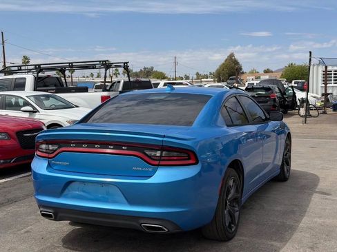 Used 2015 Dodge Charger SXT RWD image 9