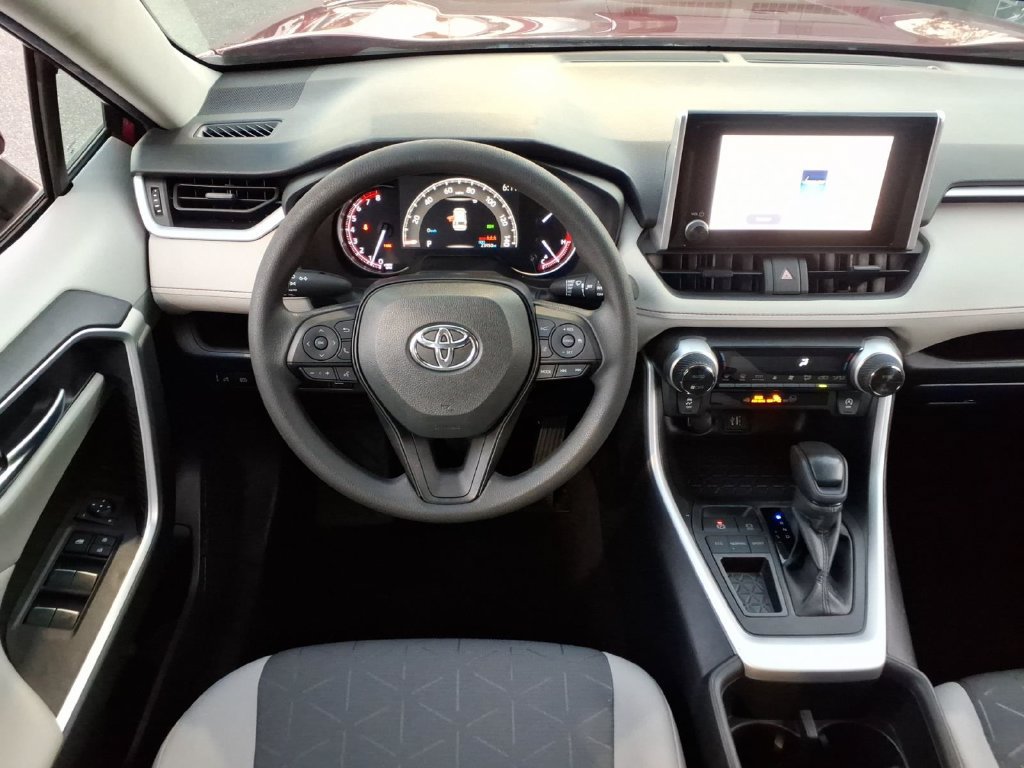 Used 2023 Toyota RAV4 XLE w/ Convenience Package FWD image 24