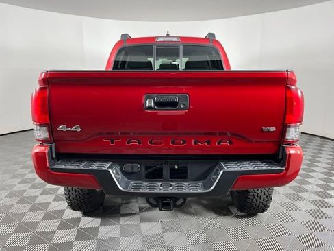 Used 2021 Toyota Tacoma SR AWD/4WD image 10