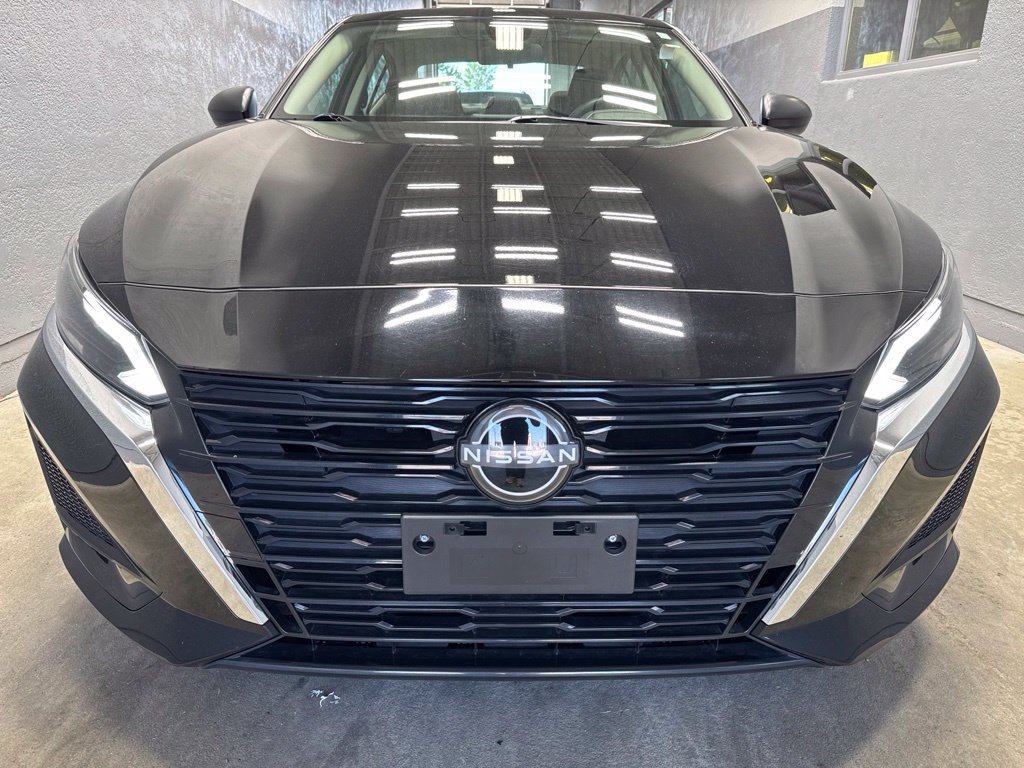Used 2024 Nissan Altima 2.5 SV FWD image 5