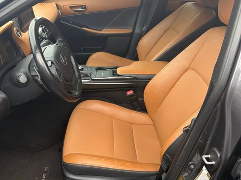 Used 2021 Lexus IS 300 AWD w/ Comfort Package image 9