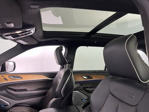 Used 2022 Jeep Grand Cherokee Summit image 26