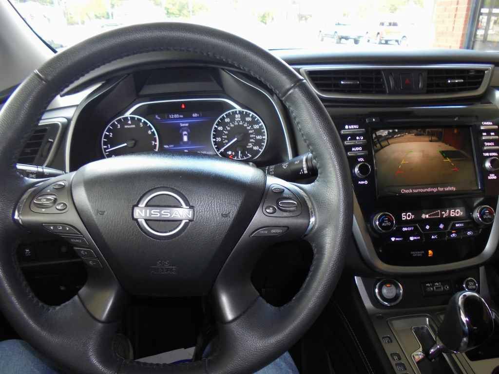 Used 2023 Nissan Murano SV w/ SV Midnight Edition Package FWD image 6