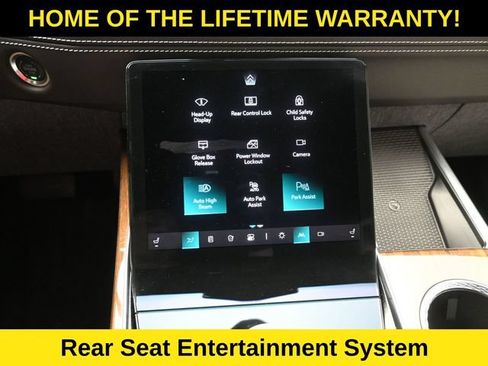 Used 2025 Cadillac Escalade Sport Platinum w/ LPO, Floor Liner Package AWD/4WD image 34