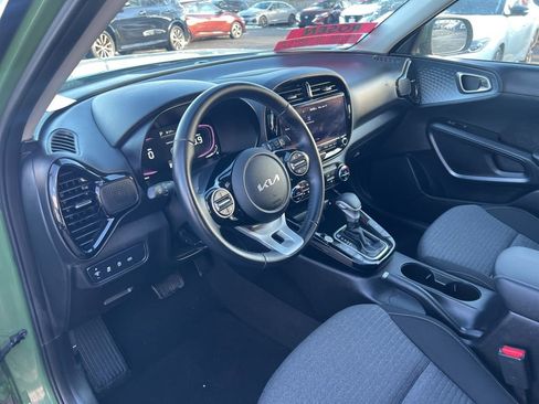 Certified 2023 Kia Soul EX image 6