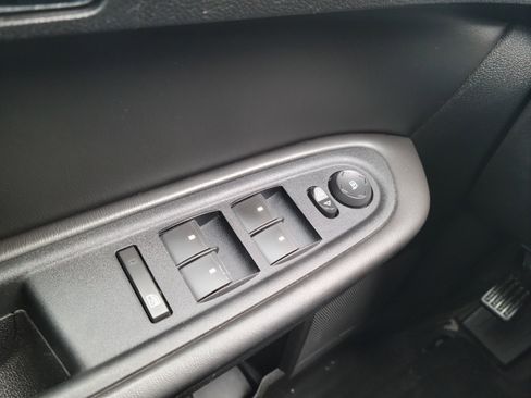 Used 2012 Chevrolet Traverse LT image 12