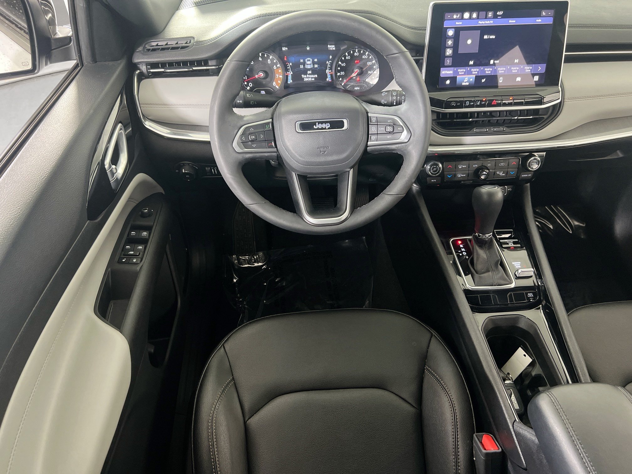 Used 2024 Jeep Compass Limited AWD/4WD image 20