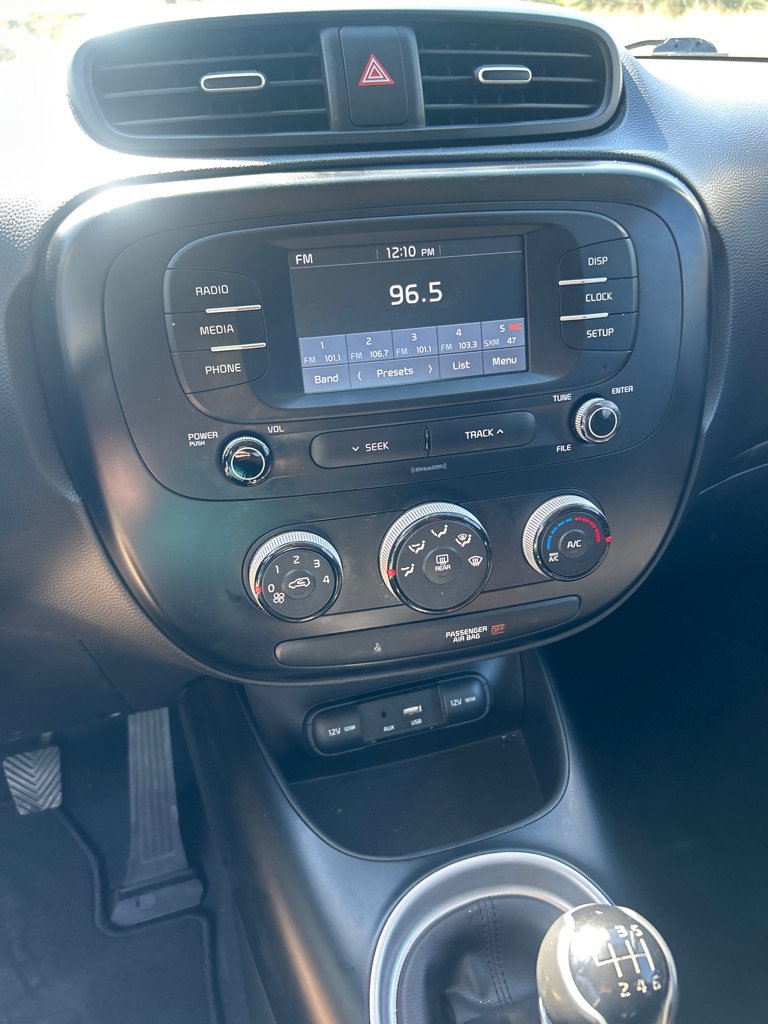 Used 2019 Kia Soul FWD image 11