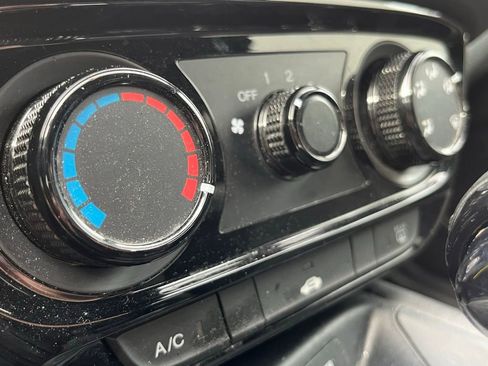 Used 2022 Honda HR-V Sport image 10