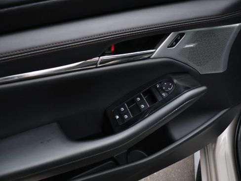 Used 2023 MAZDA MAZDA3 Hatchback w/ Appearance Package image 20