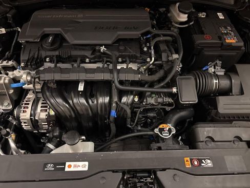 New 2026 Hyundai Elantra Sport FWD image 17