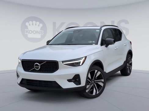 New 2026 Volvo XC40 B5 Ultra w/ Climate Package image 1