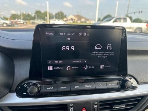 Used 2023 Kia Forte LXS FWD image 9