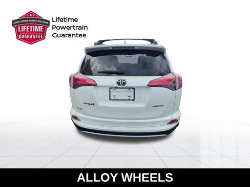 Used 2018 Toyota RAV4 Limited FWD image 9