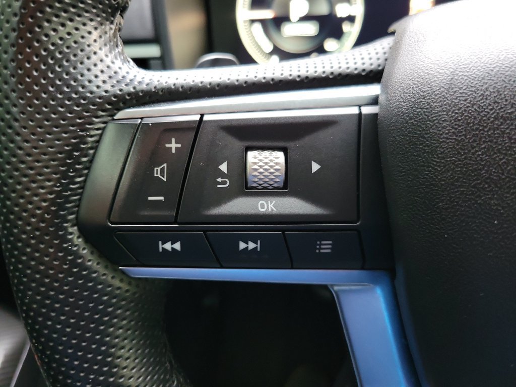 Used 2024 Mitsubishi Outlander 4WD Plug-In Hybrid image 18