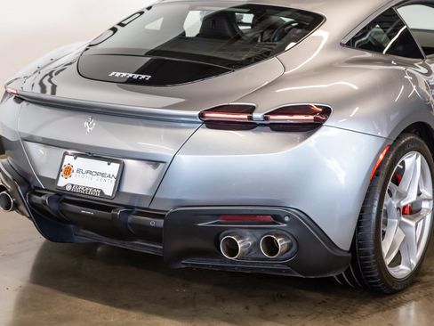 Used 2021 Ferrari Roma RWD image 26