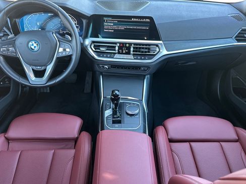 Certified 2022 BMW 330e w/ Premium Package image 17