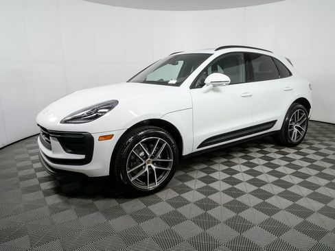 New 2026 Porsche Macan AWD/4WD image 2
