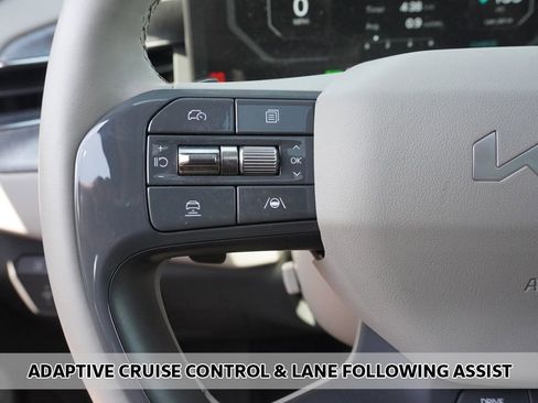 Used 2024 Kia EV9 Land AWD/4WD image 6