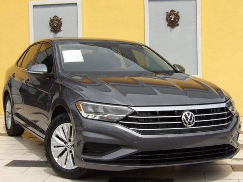 Used 2020 Volkswagen Jetta S w/ Driver Assistance Package image 1