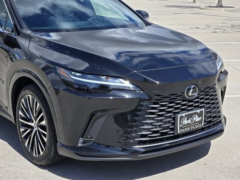 Used 2024 Lexus RX 350 w/ Kick Sensor & Tow Package image 11