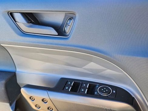 New 2025 Ford Maverick XL w/ Equipment Group 102A image 29