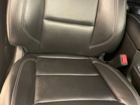 Used 2022 Ford Explorer XLT w/ Equipment Group 202A image 15