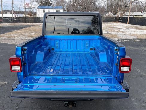 Used 2023 Jeep Gladiator Sport w/ Trailer Tow Package image 5