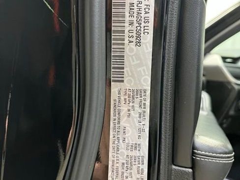 Used 2023 Jeep Grand Cherokee Altitude image 30