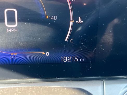 Used 2024 Chevrolet Trax LT image 18