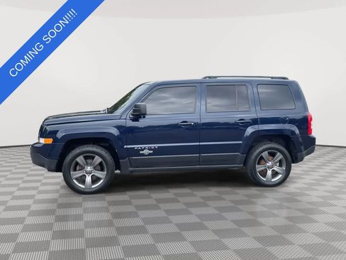 Used 2014 Jeep Patriot Latitude w/ Freedom Edition Package FWD image 5